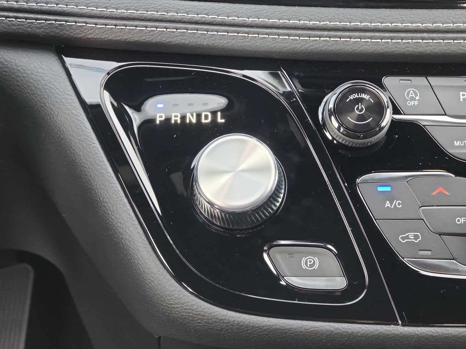 Thumbnail: 2026 Chrysler Pacifica - 30