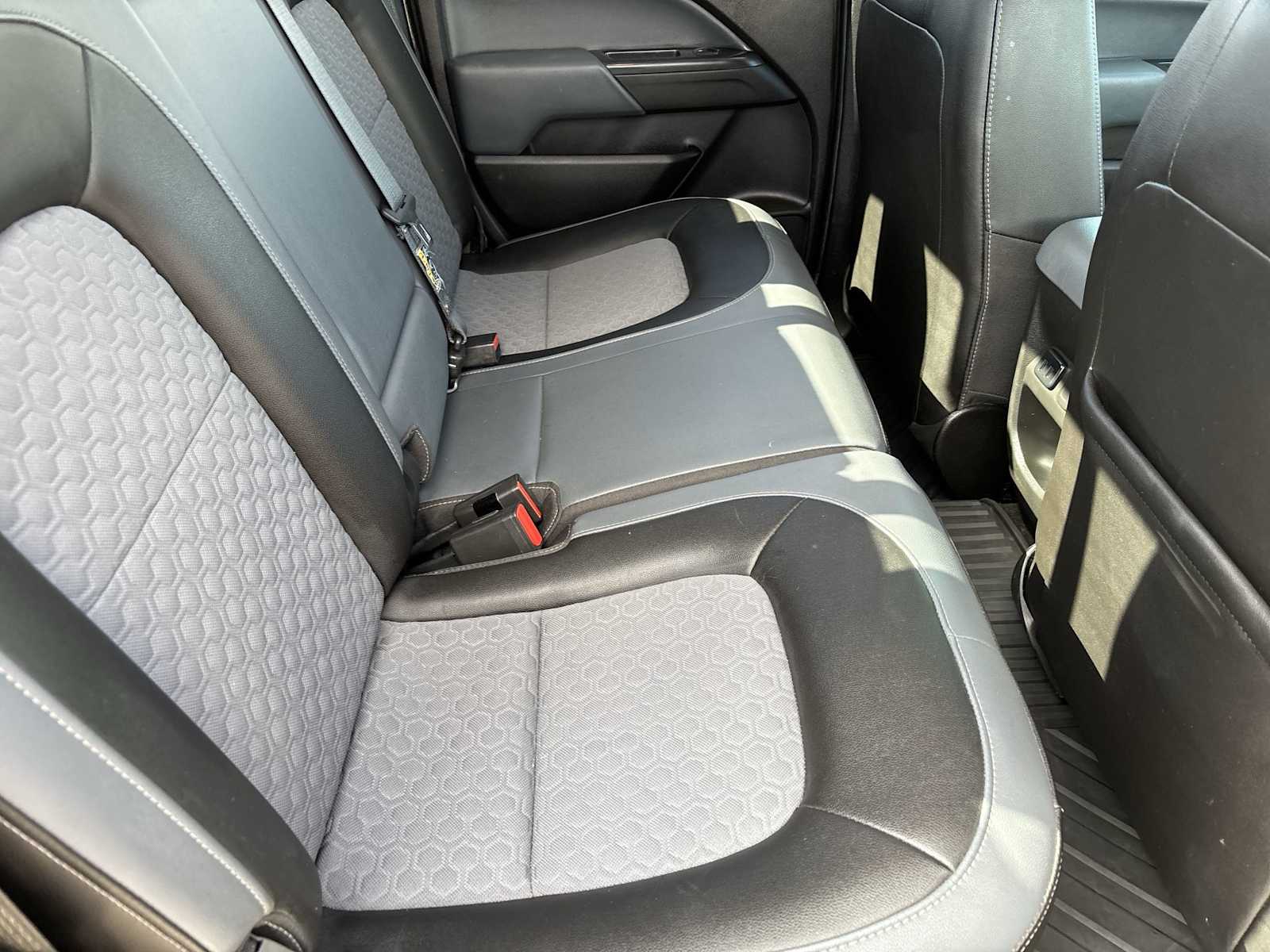 Thumbnail: 2016 Chevrolet Colorado - 15