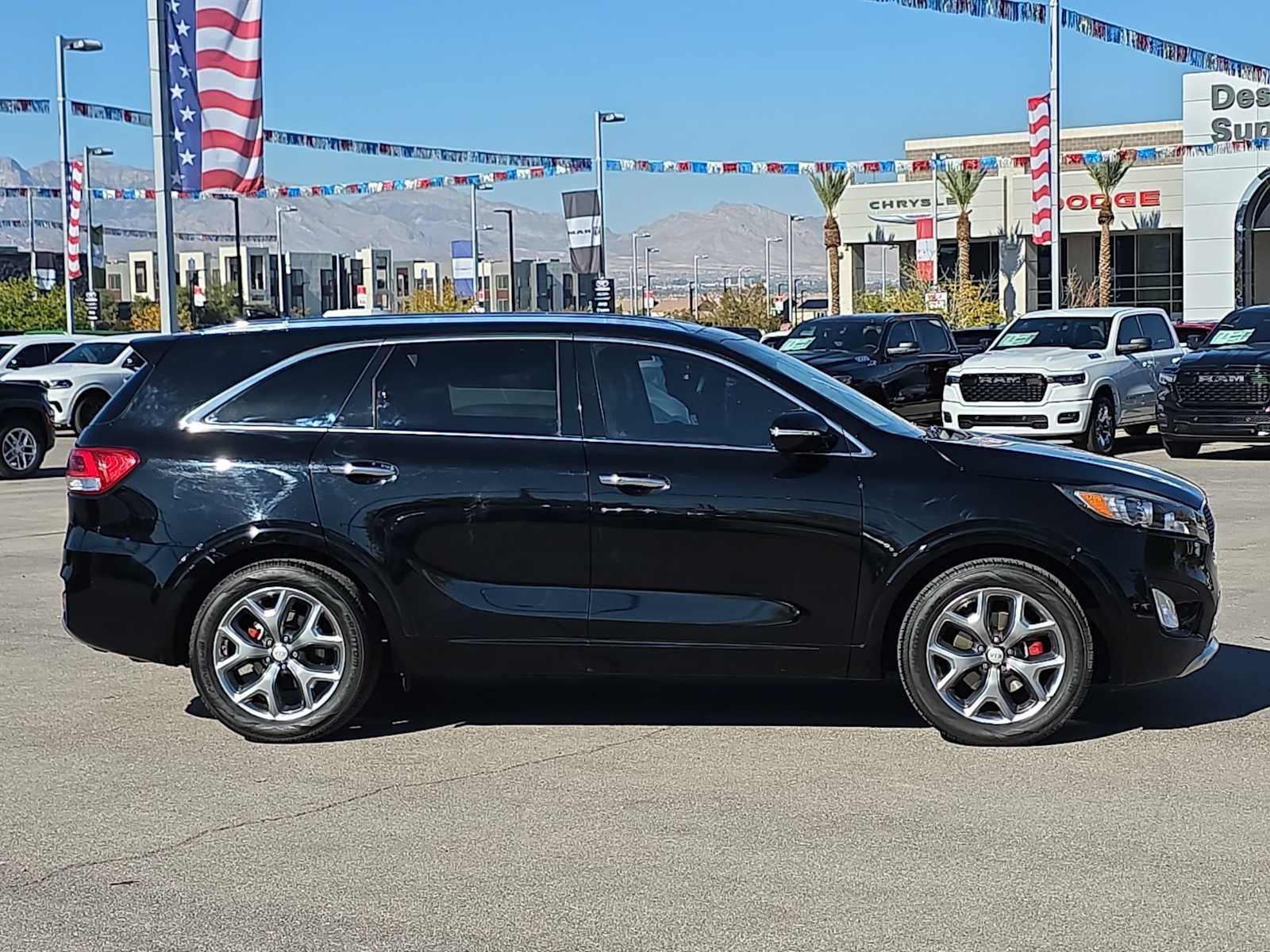 Thumbnail: 2016 Kia Sorento - 10