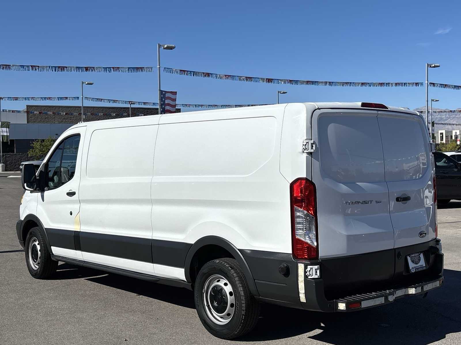 Thumbnail: 2018 Ford Transit Series - 7