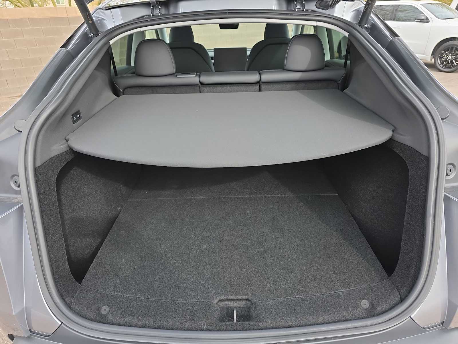 Thumbnail: 2026 Tesla Model Y - 21