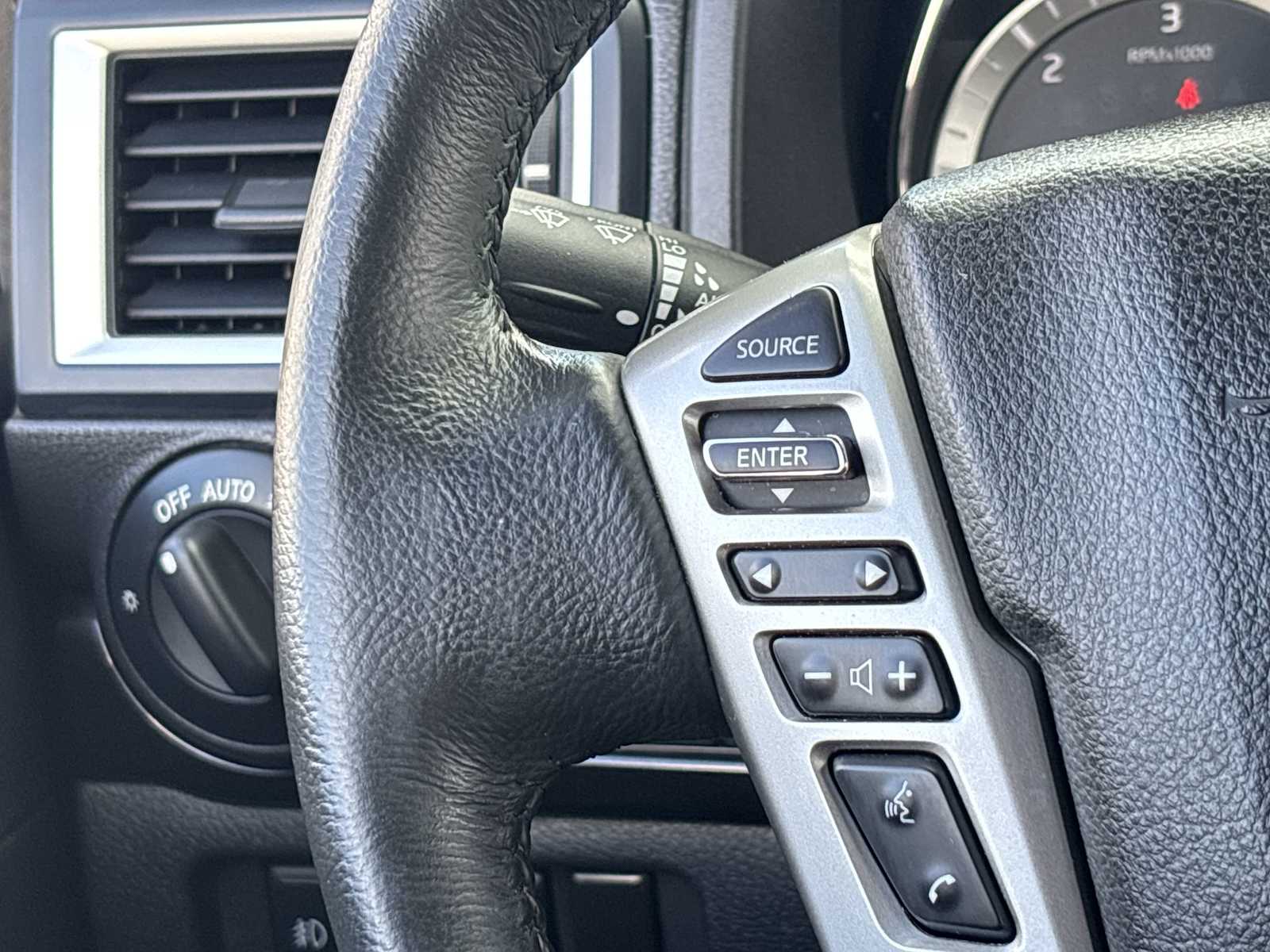 Thumbnail: 2019 Nissan Titan - 28