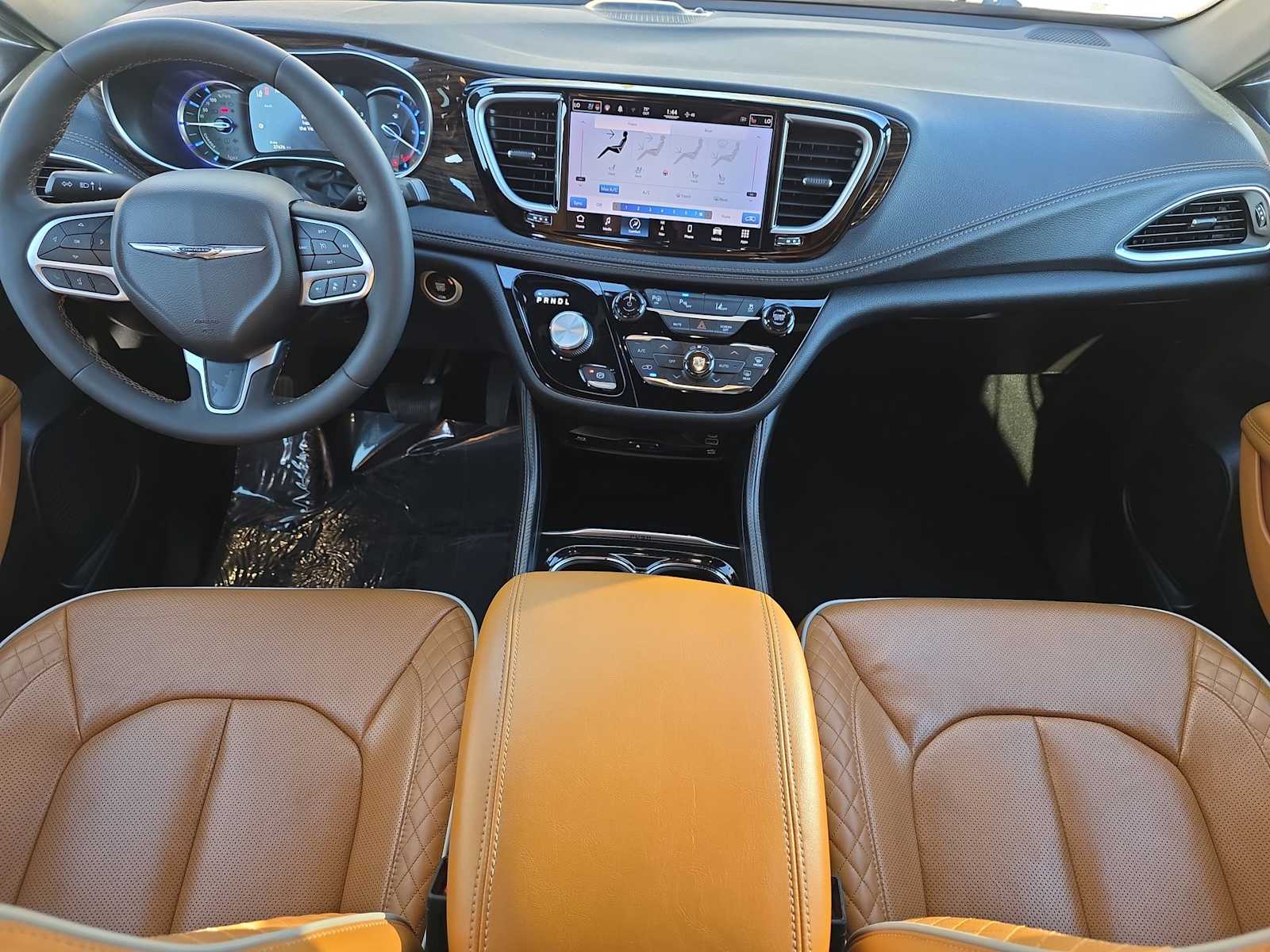 Thumbnail: 2022 Chrysler Pacifica - 14