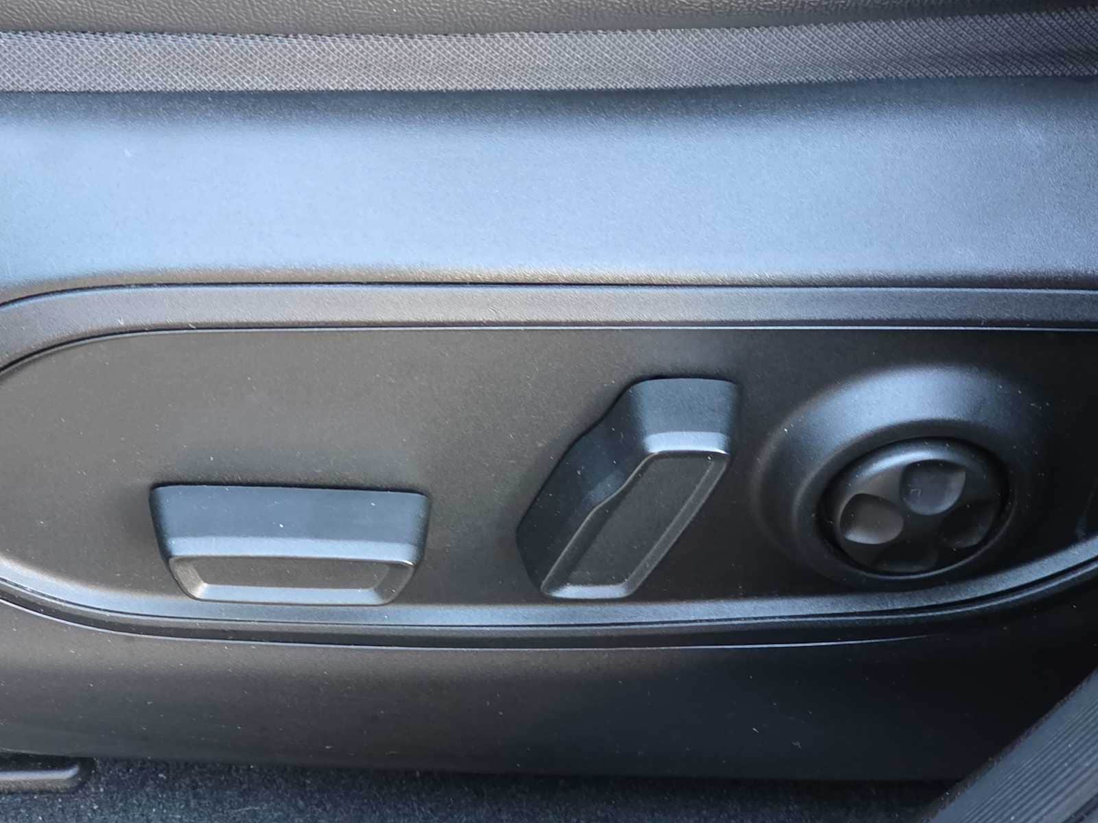 Thumbnail: 2024 Jeep Grand Cherokee L - 29