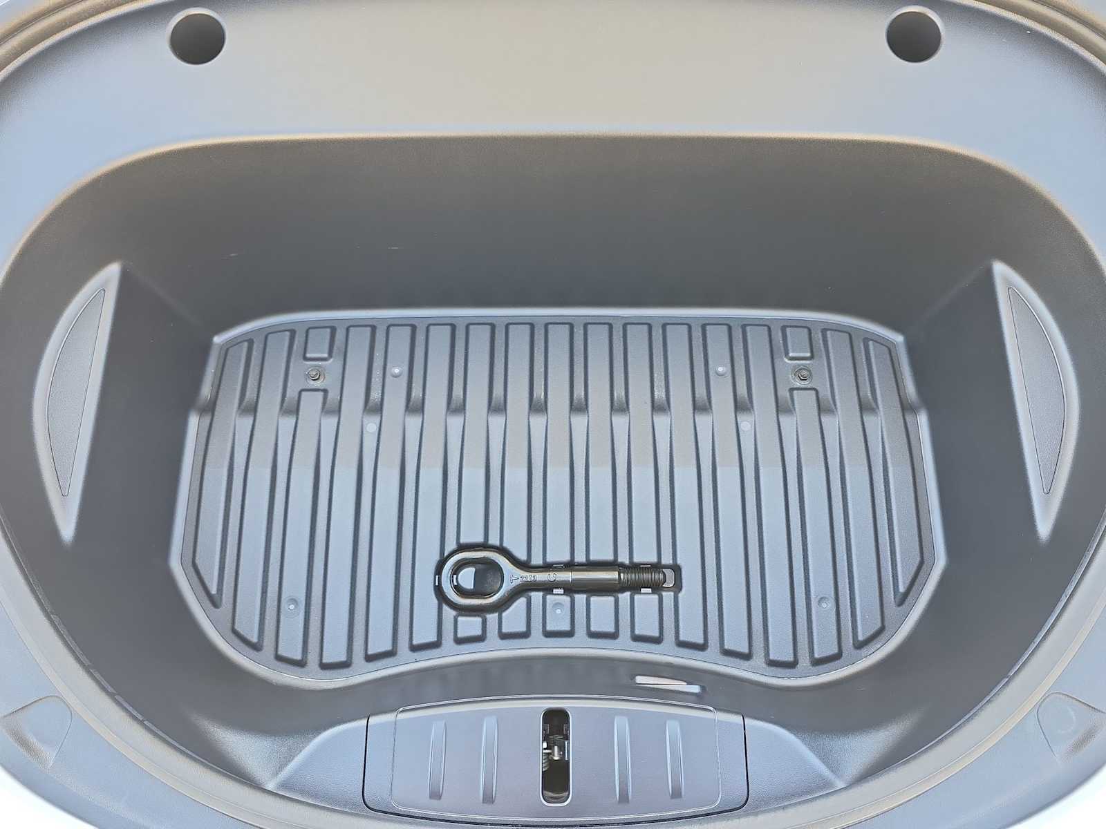 Thumbnail: 2023 Tesla Model 3 - 18