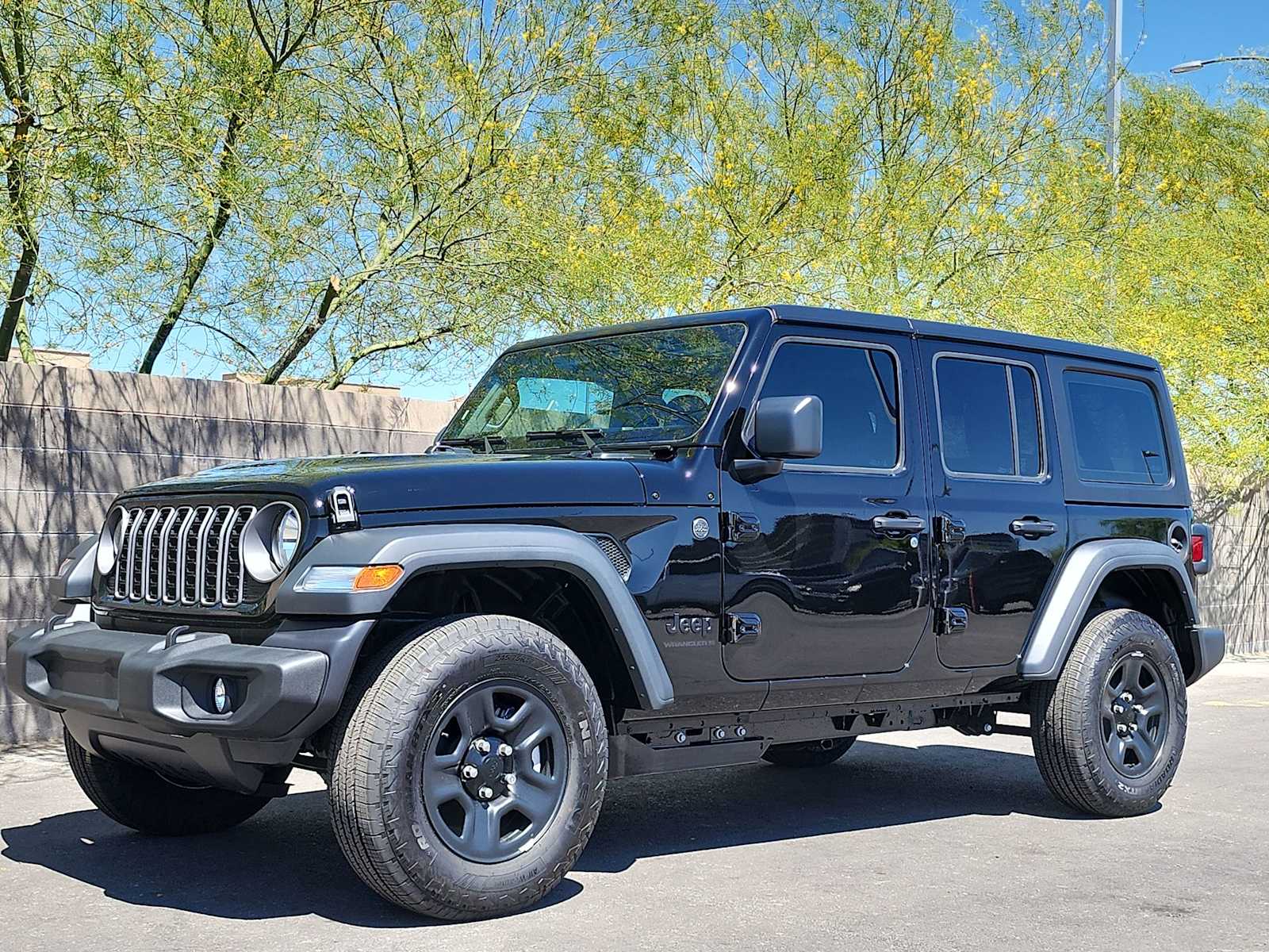 Thumbnail: 2026 Jeep Wrangler - 5