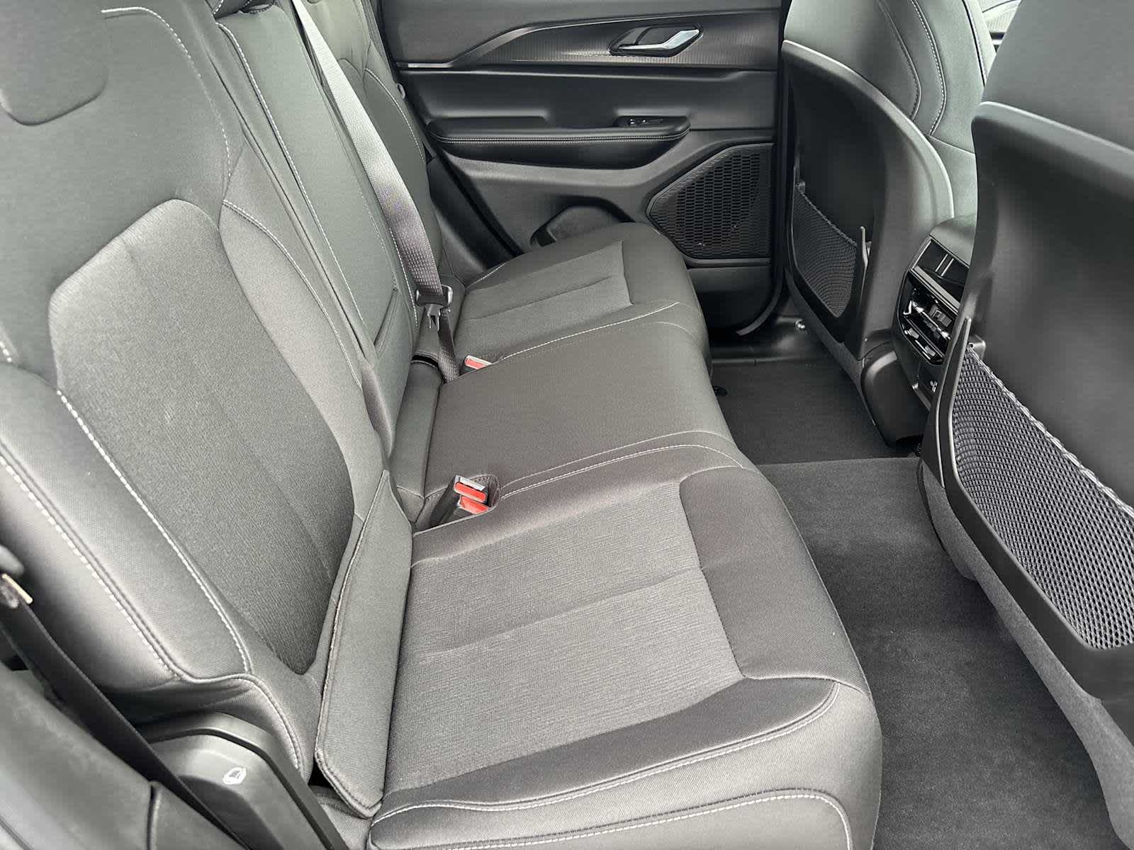 Thumbnail: 2025 Jeep Grand Cherokee - 17