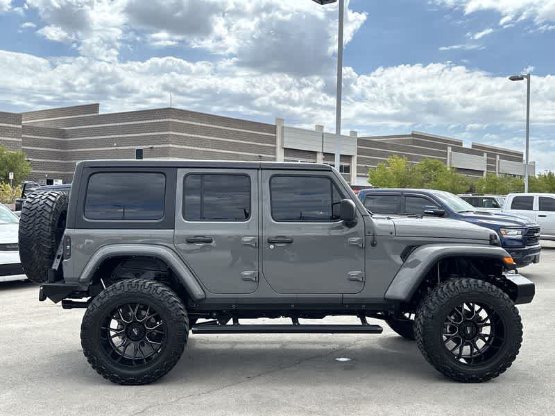 Thumbnail: 2022 Jeep Wrangler - 9