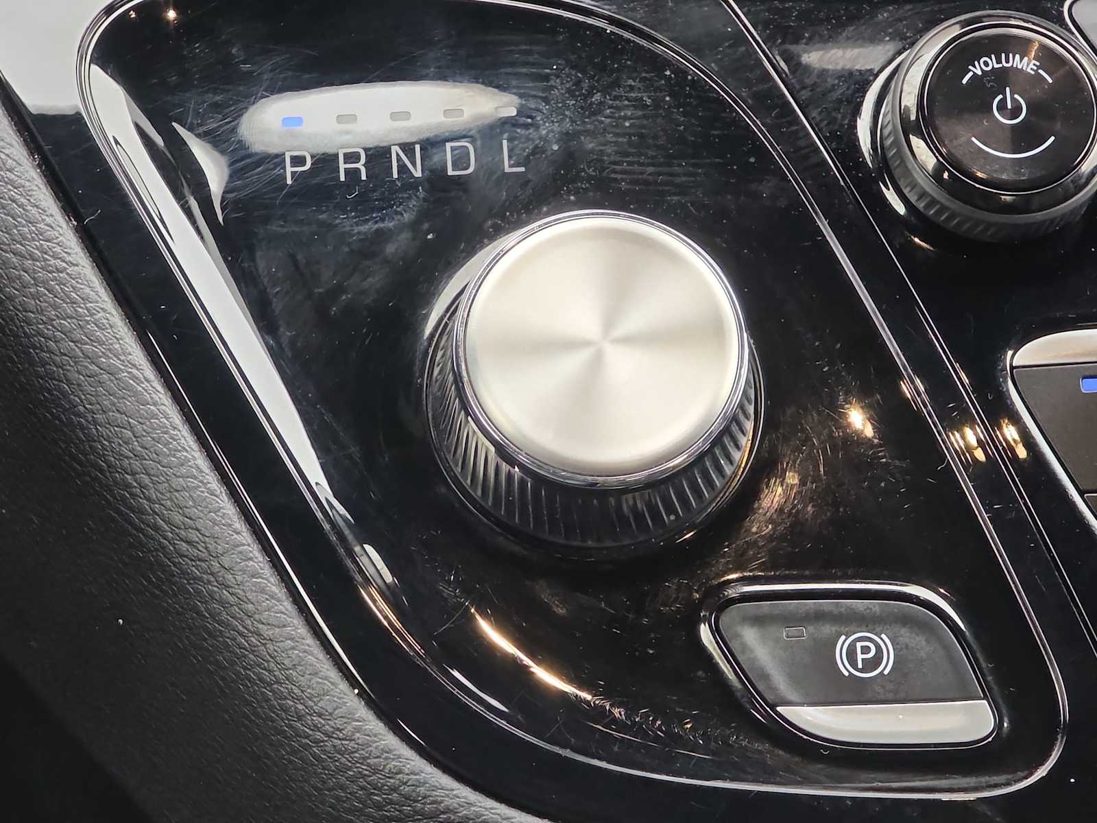 Thumbnail: 2024 Chrysler Pacifica - 21