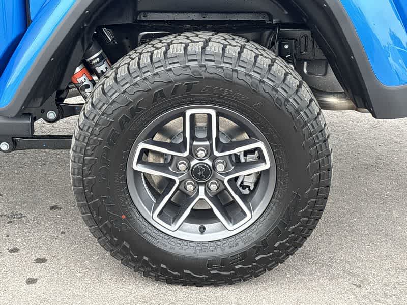 Thumbnail: 2025 Jeep Gladiator - 12