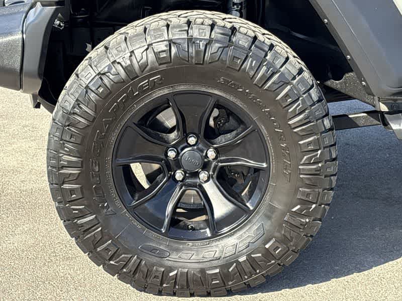 Thumbnail: 2020 Jeep Gladiator - 12