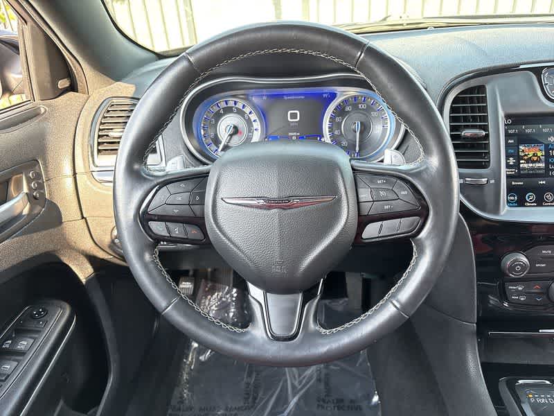 Thumbnail: 2021 Chrysler 300 - 19