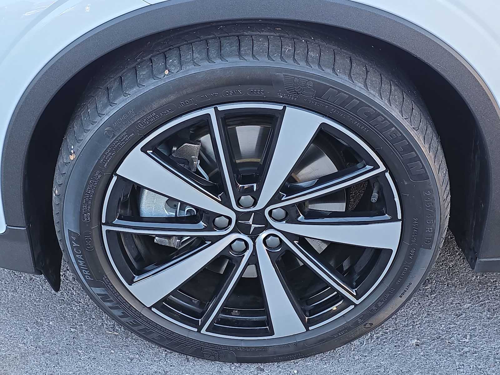 Thumbnail: 2022 Polestar 2 - 12