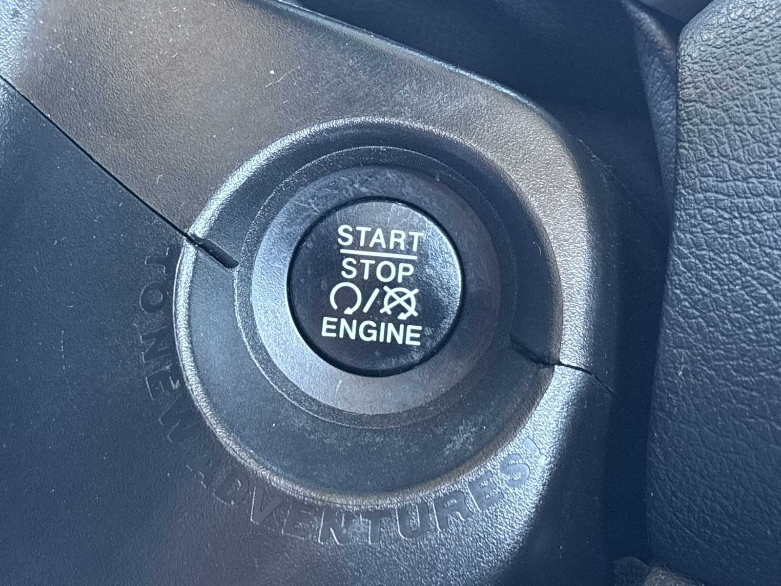 Thumbnail: 2020 Jeep Renegade - 24