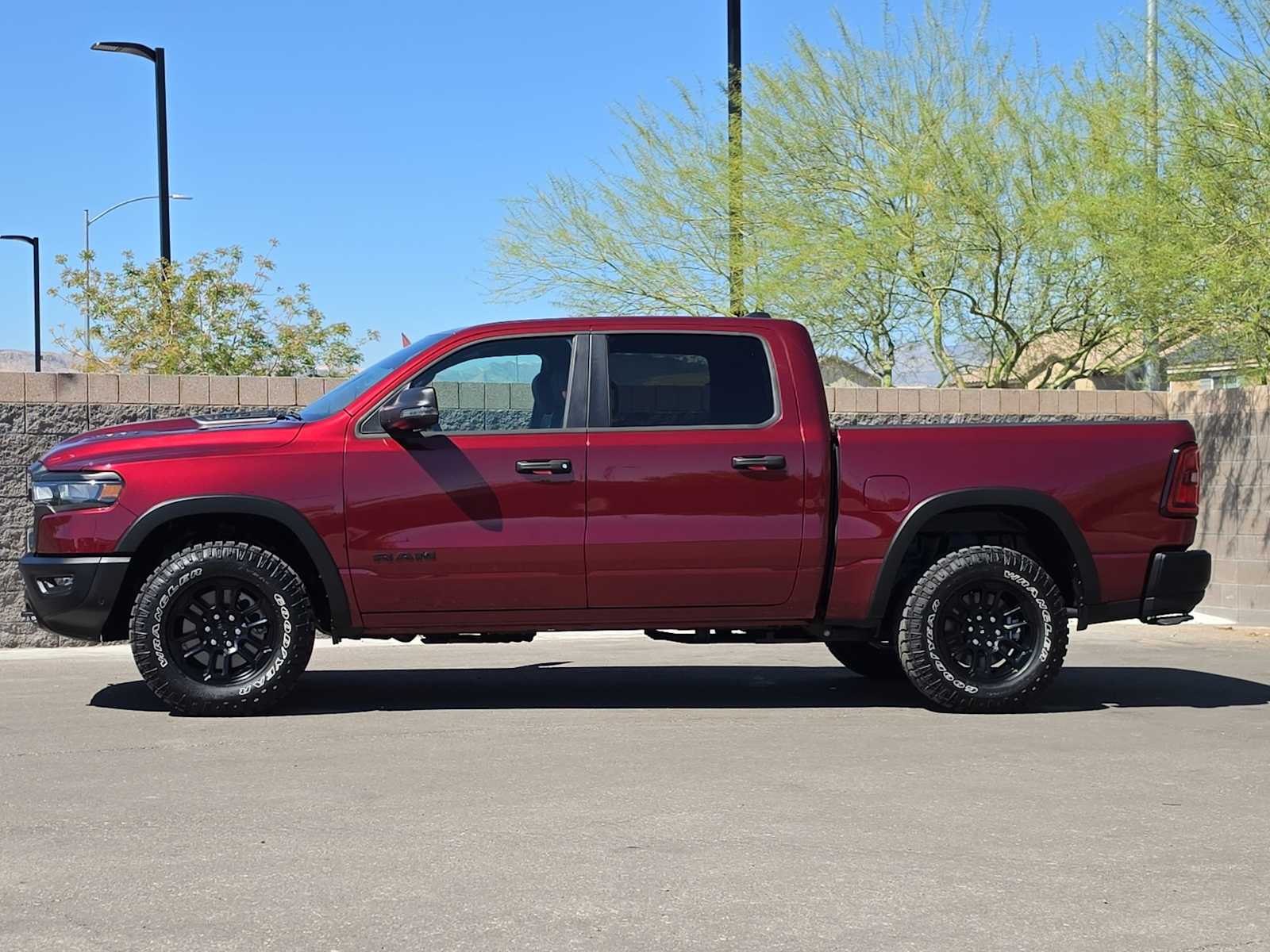Thumbnail: 2025 RAM 1500 - 6