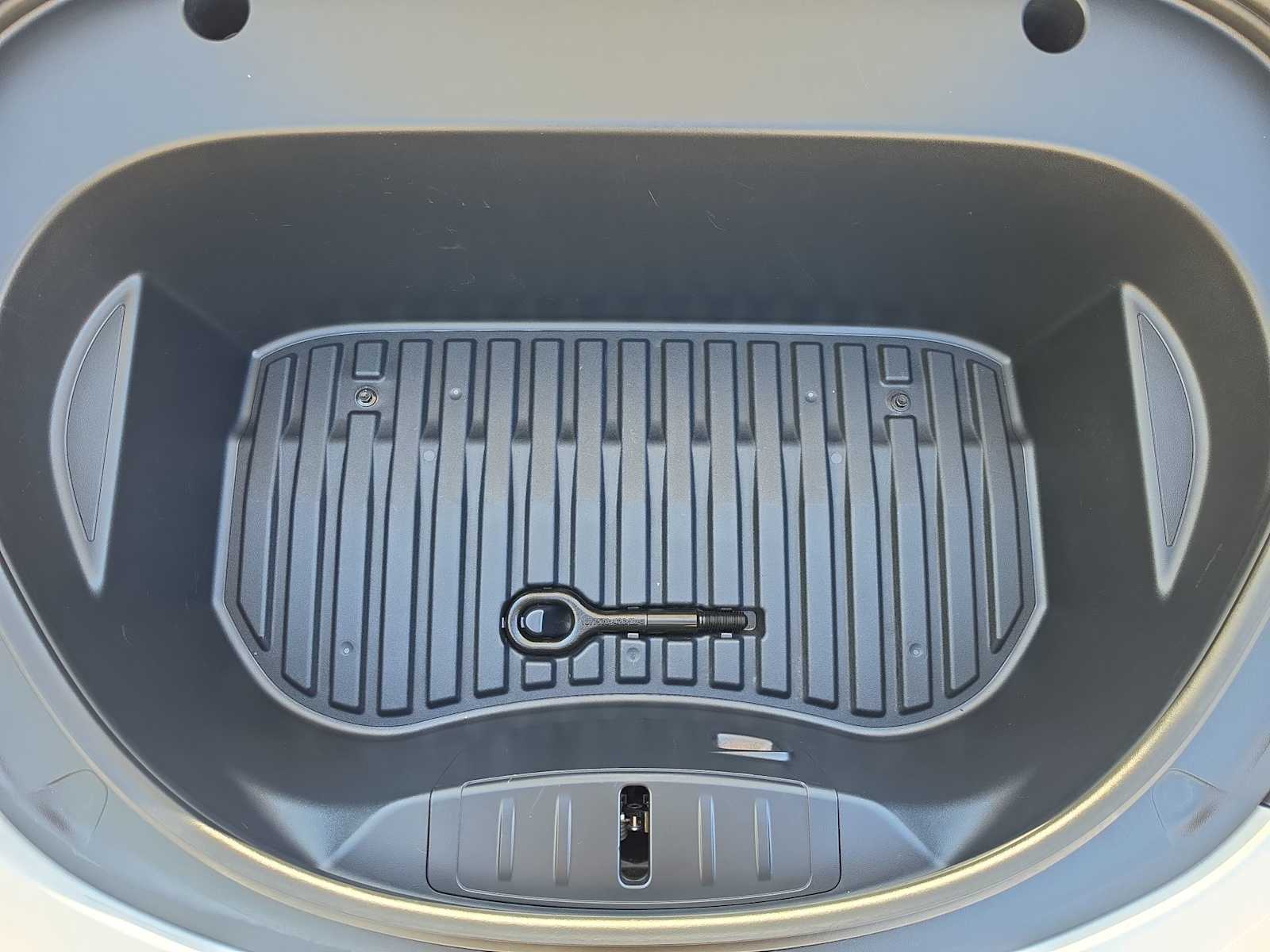 Thumbnail: 2023 Tesla Model 3 - 13