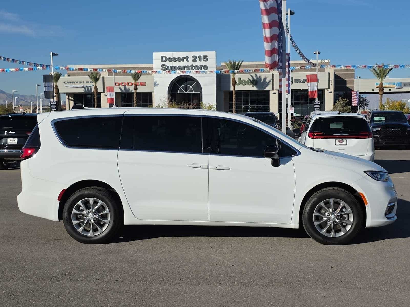 Thumbnail: 2026 Chrysler Pacifica - 27