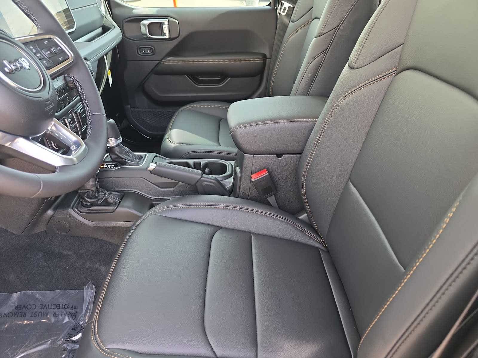 Thumbnail: 2026 Jeep Wrangler - 25