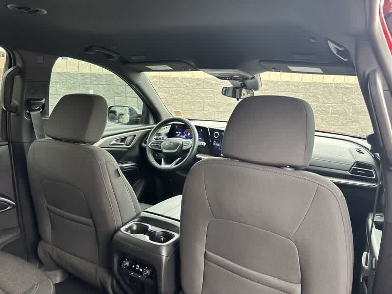 Thumbnail: 2024 Chevrolet Traverse - 16