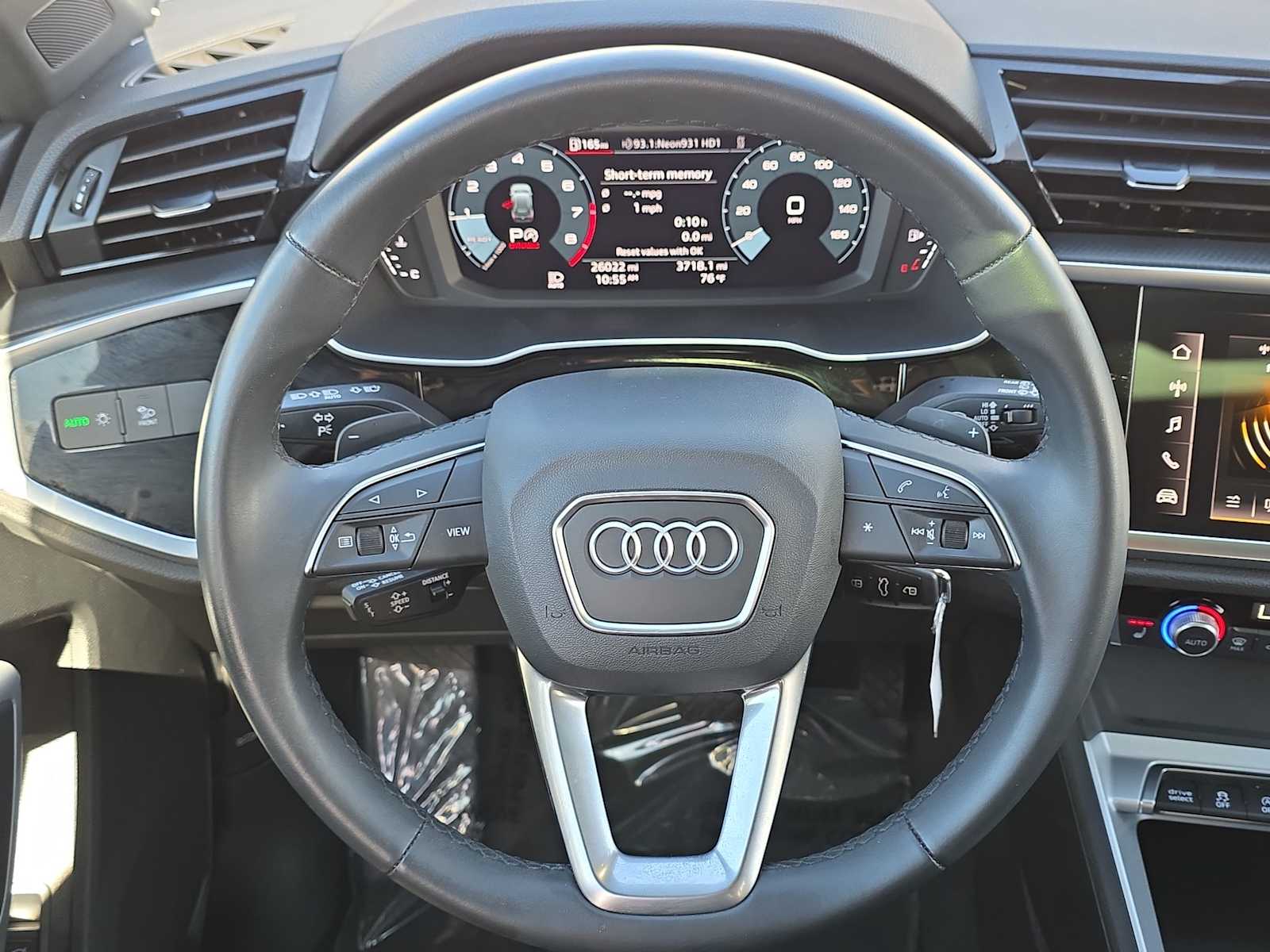 Thumbnail: 2025 Audi Q3 - 19