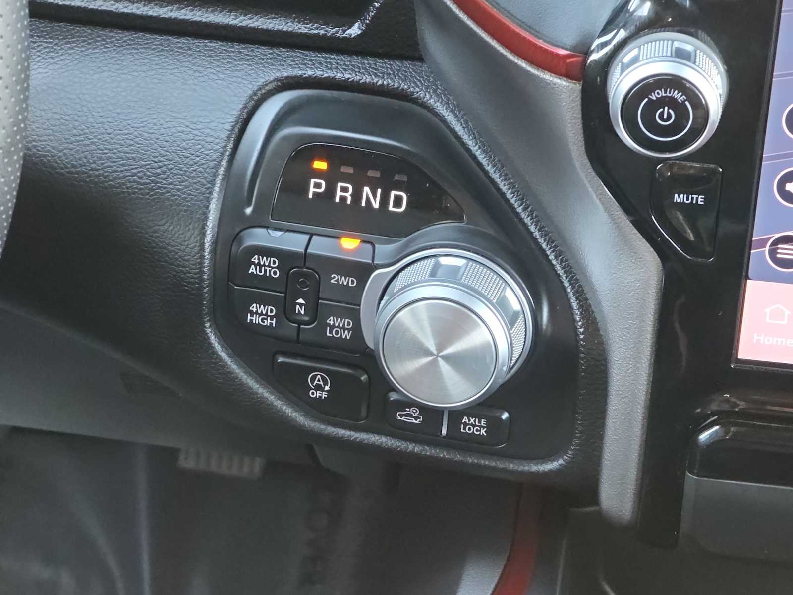 Thumbnail: 2025 RAM 1500 - 21