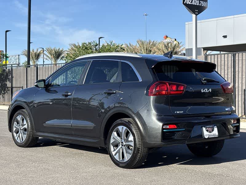 Thumbnail: 2022 Kia Niro - 6