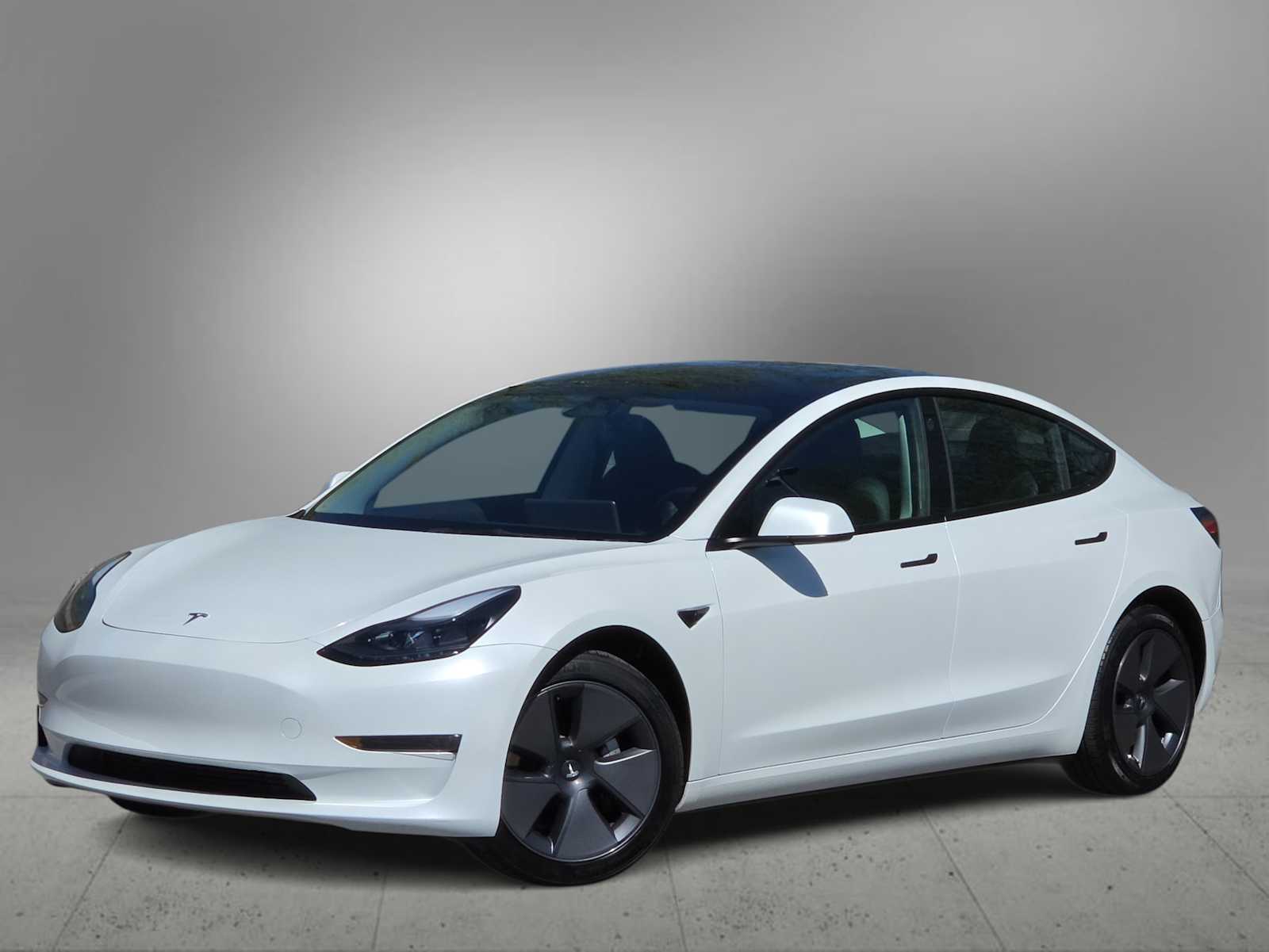 Thumbnail: 2023 Tesla Model 3 - 1