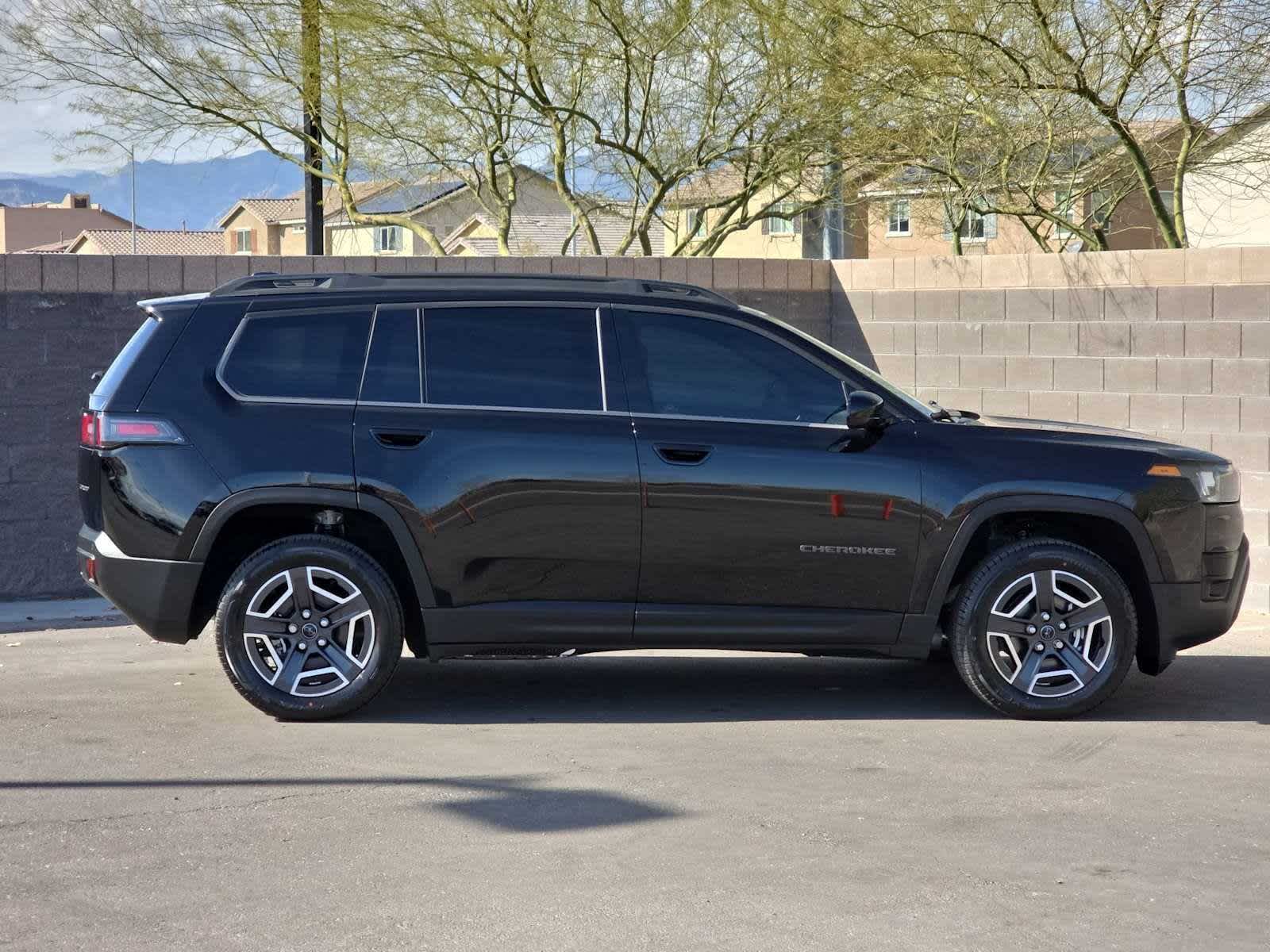 Thumbnail: 2026 Jeep Cherokee - 17