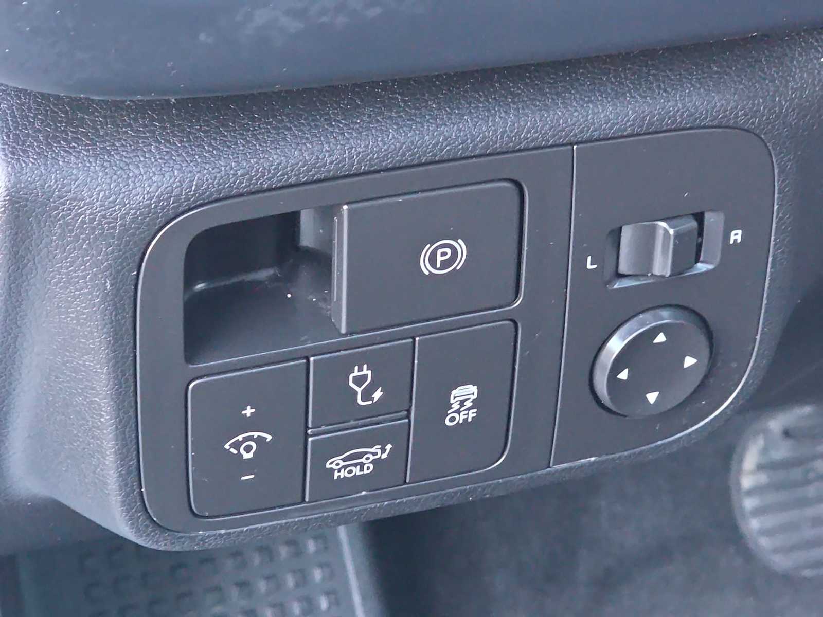 Thumbnail: 2024 Hyundai Ioniq 6 - 29