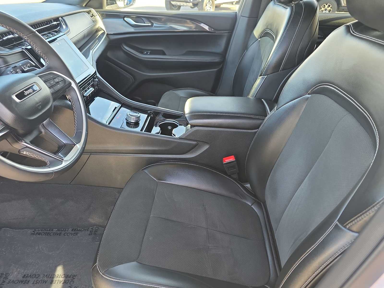 Thumbnail: 2023 Jeep Grand Cherokee L - 14