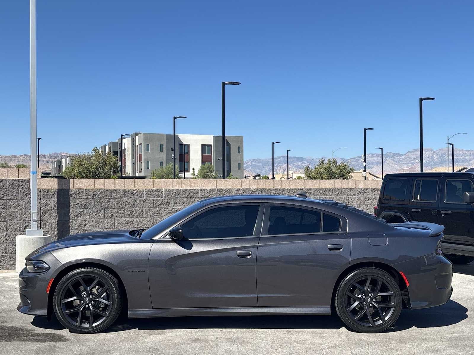 Thumbnail: 2022 Dodge Charger - 6