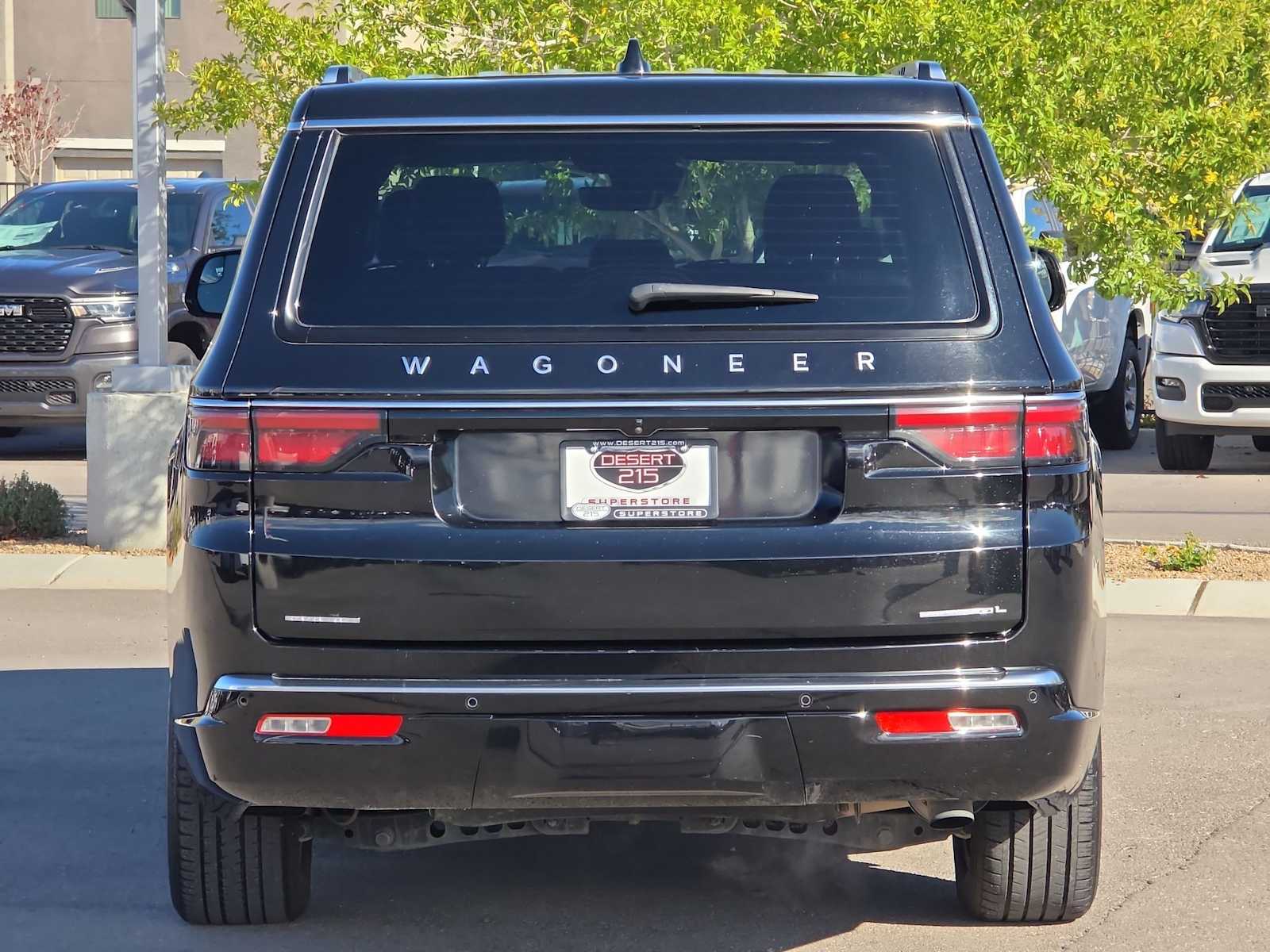 Thumbnail: 2023 Jeep Wagoneer - 8