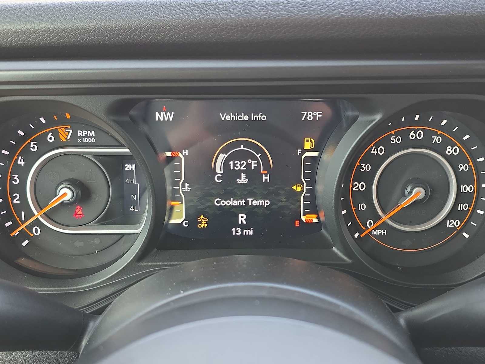 Thumbnail: 2026 Jeep Gladiator - 8