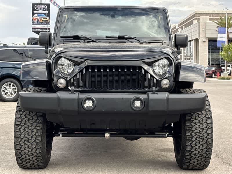 Thumbnail: 2015 Jeep Wrangler - 3