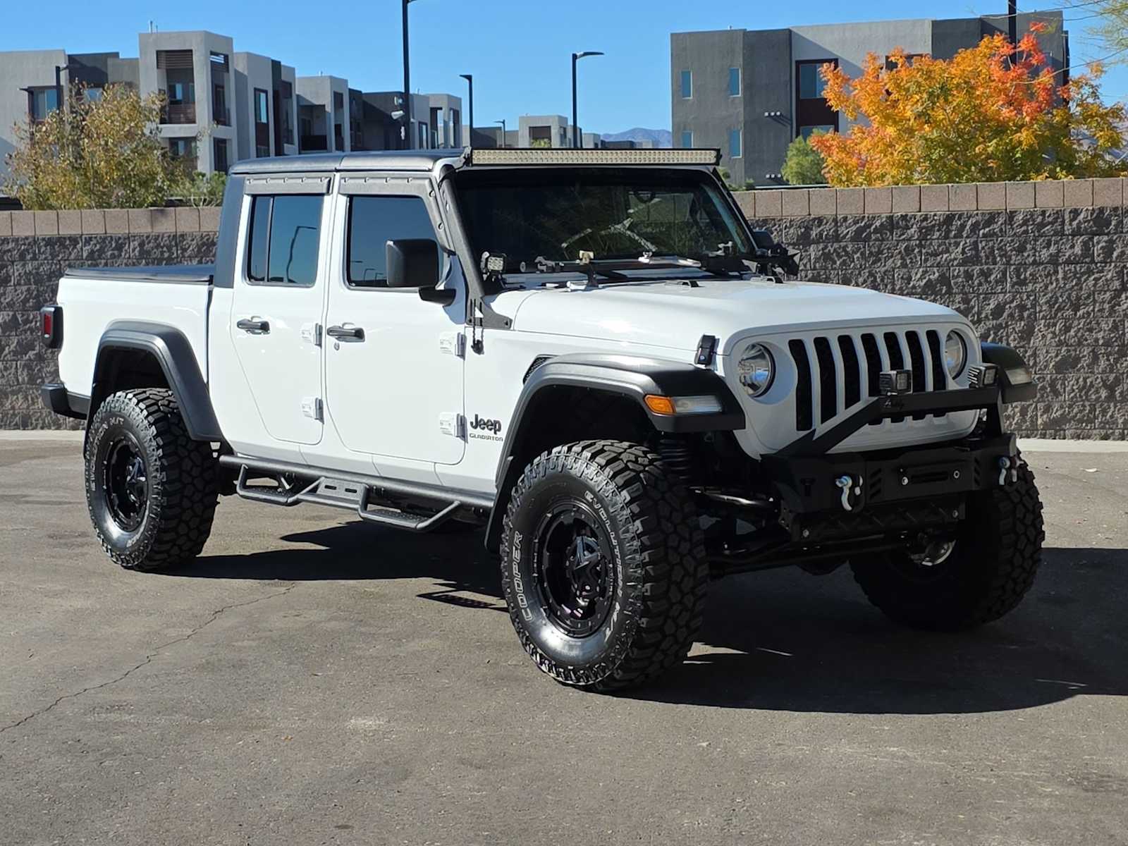 Thumbnail: 2020 Jeep Gladiator - 3