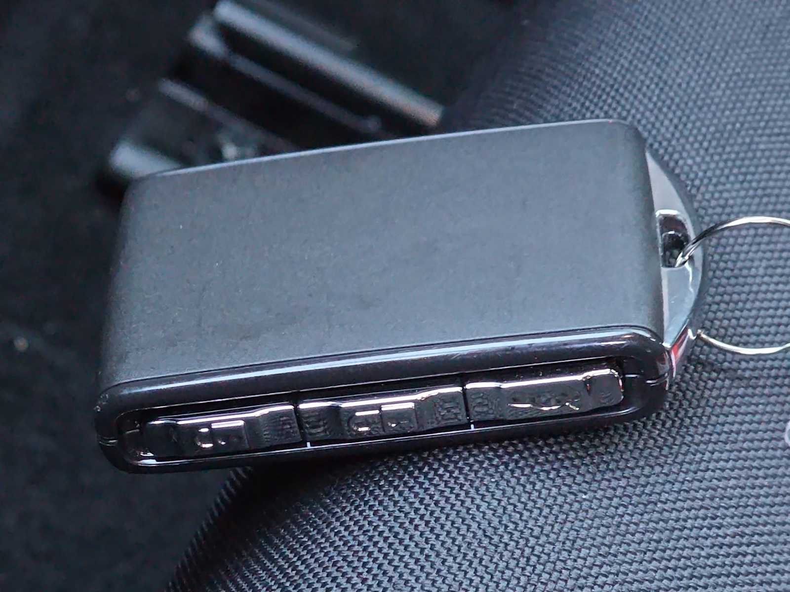 Thumbnail: 2022 Polestar 2 - 24