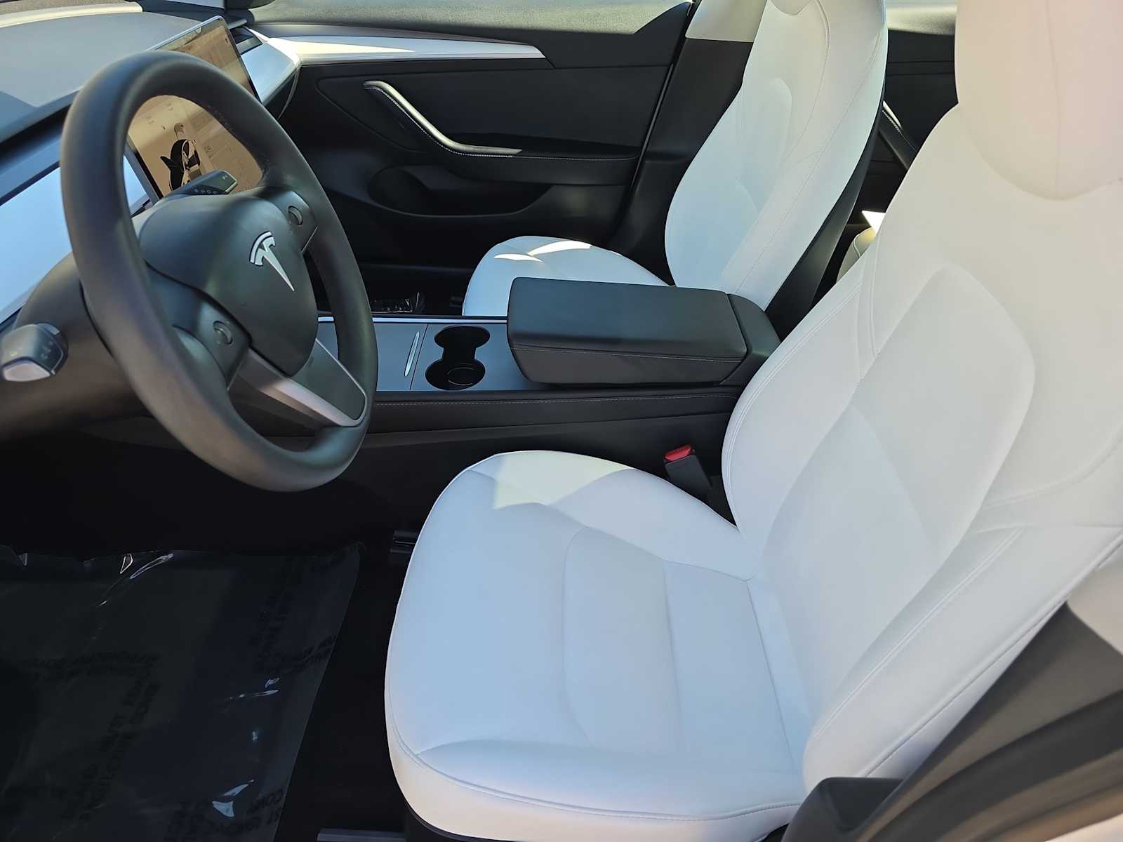 Thumbnail: 2023 Tesla Model 3 - 15