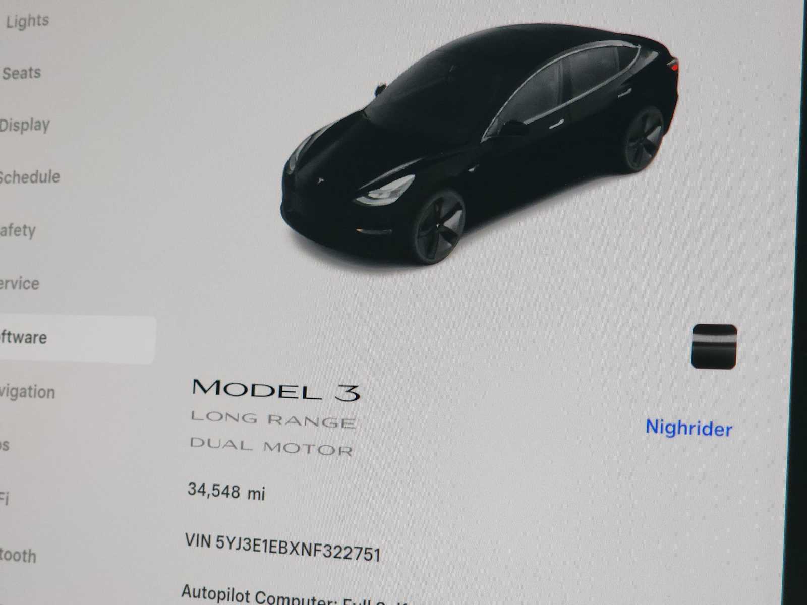 Thumbnail: 2022 Tesla Model 3 - 11