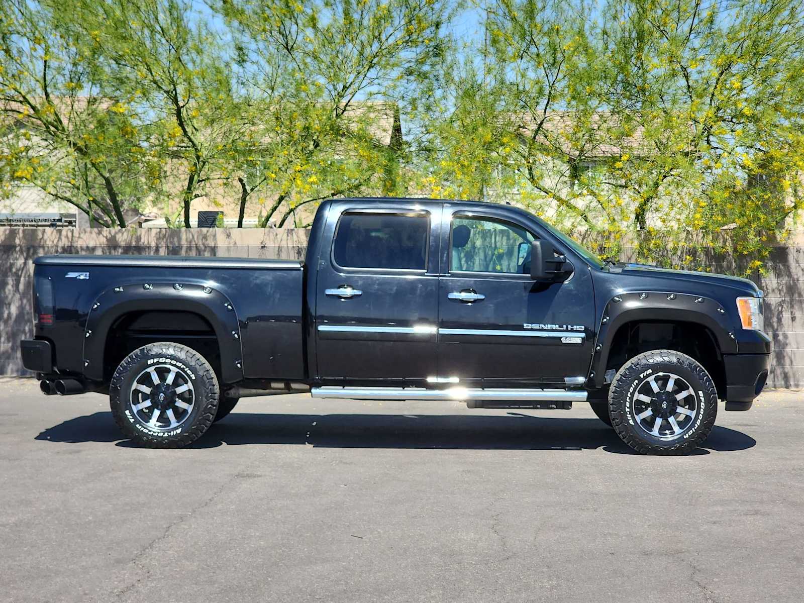 Thumbnail: 2012 GMC Sierra 2500 - 10