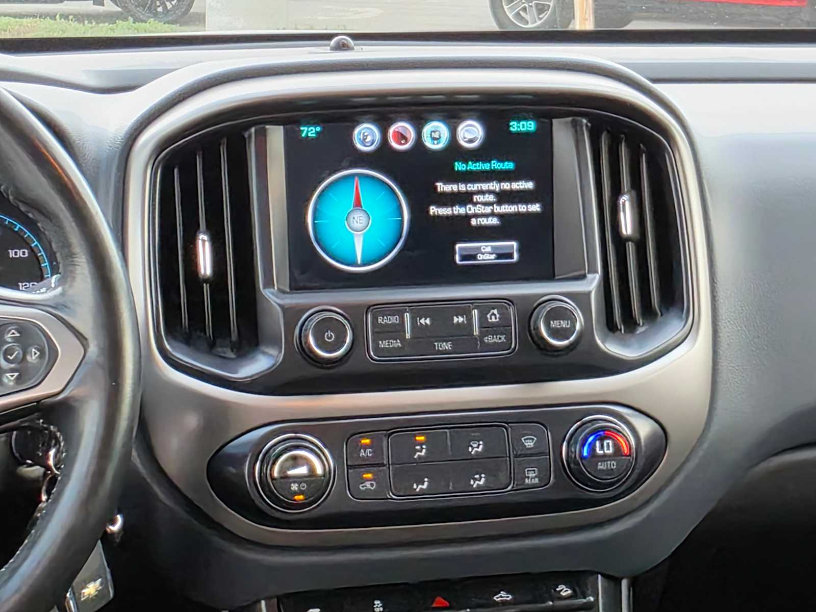 Thumbnail: 2016 Chevrolet Colorado - 18