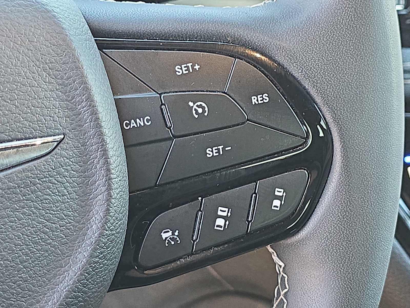 Thumbnail: 2024 Chrysler Pacifica - 29