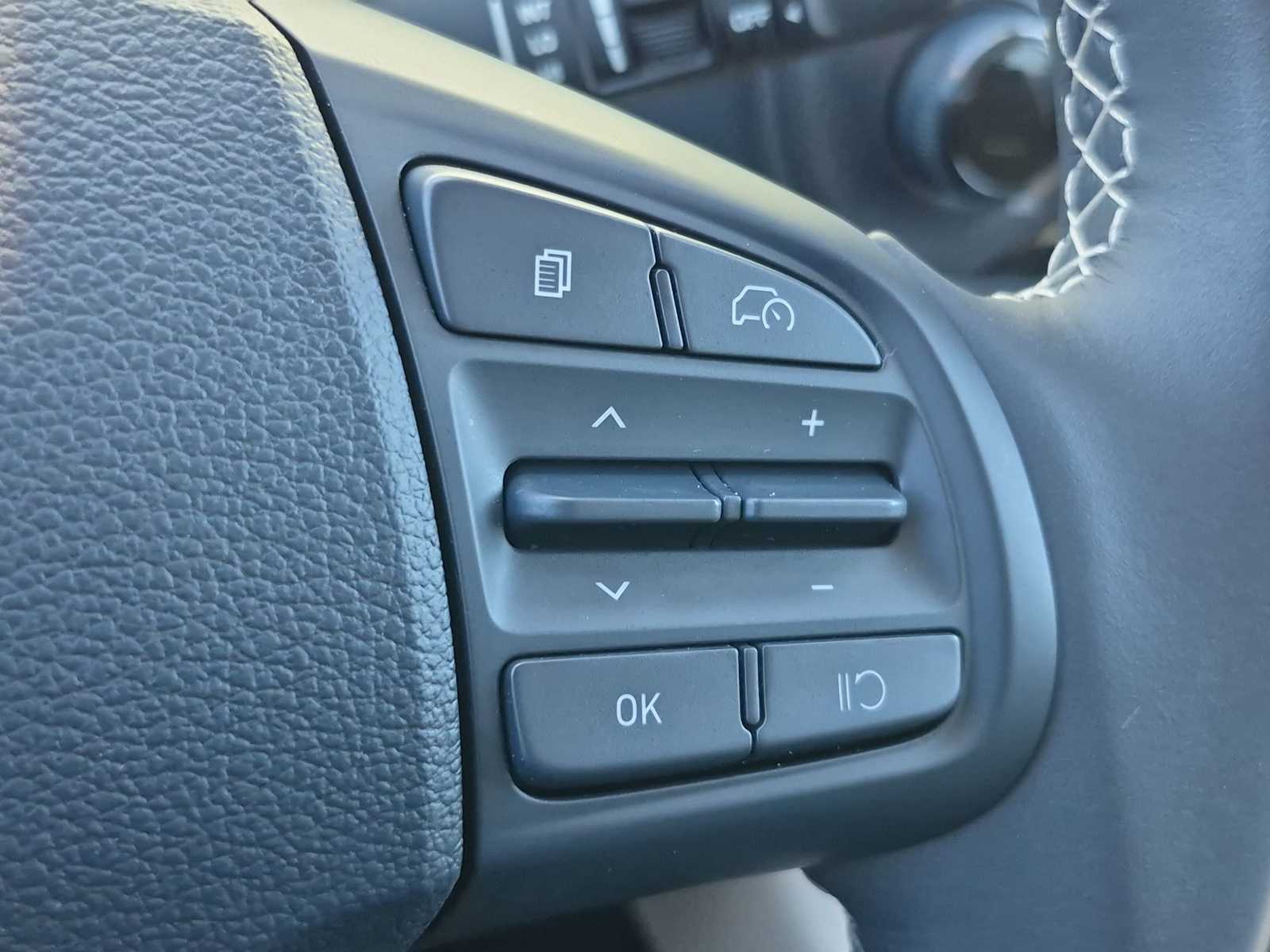 Thumbnail: 2024 Hyundai Venue - 29