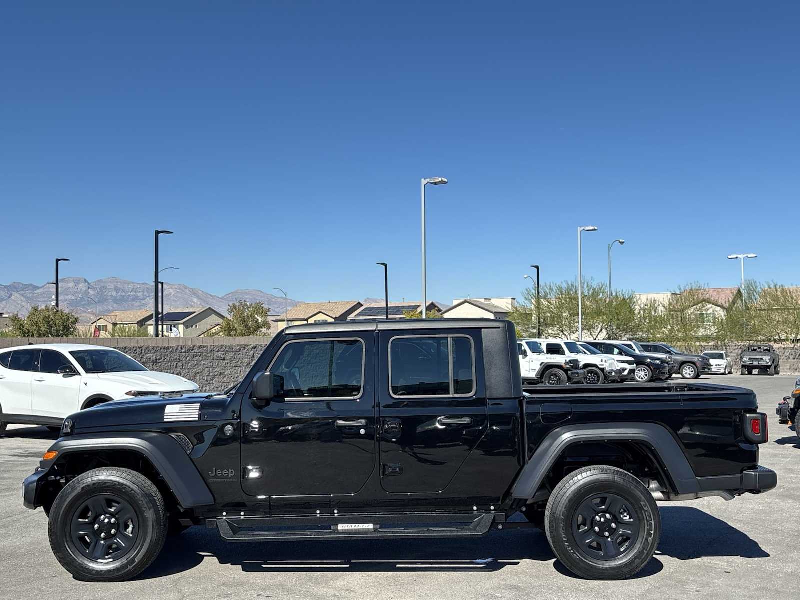 Thumbnail: 2024 Jeep Gladiator - 6