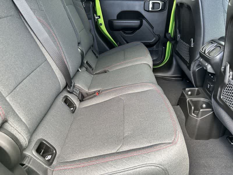 Thumbnail: 2025 Jeep Gladiator - 17