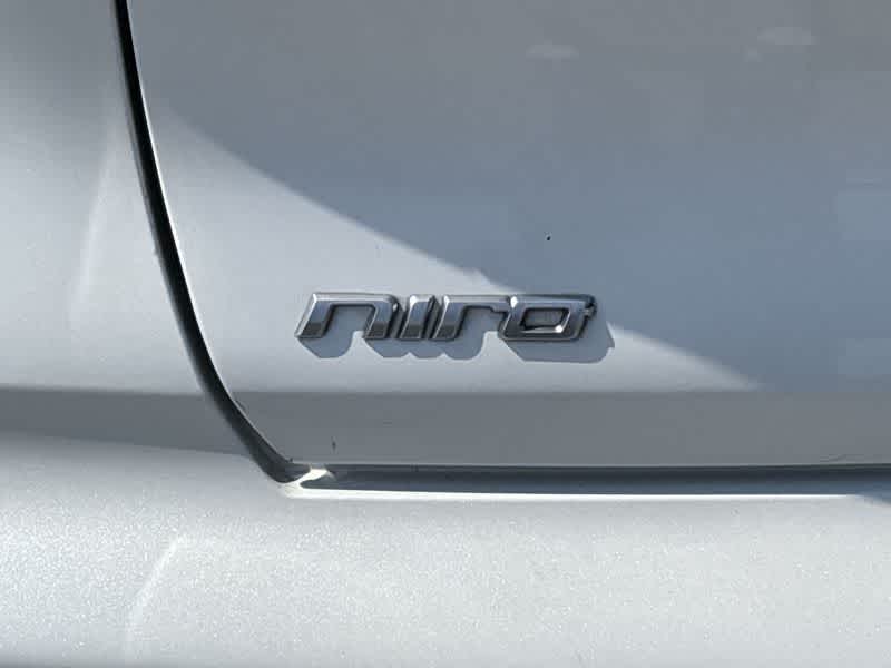 Thumbnail: 2019 Kia Niro - 11