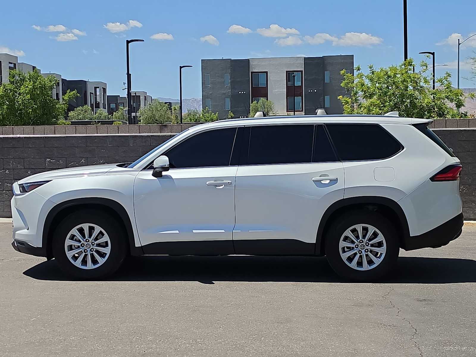 Thumbnail: 2024 Toyota Grand Highlander - 5