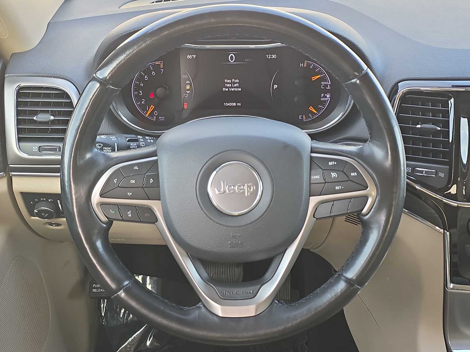 Thumbnail: 2020 Jeep Grand Cherokee - 19