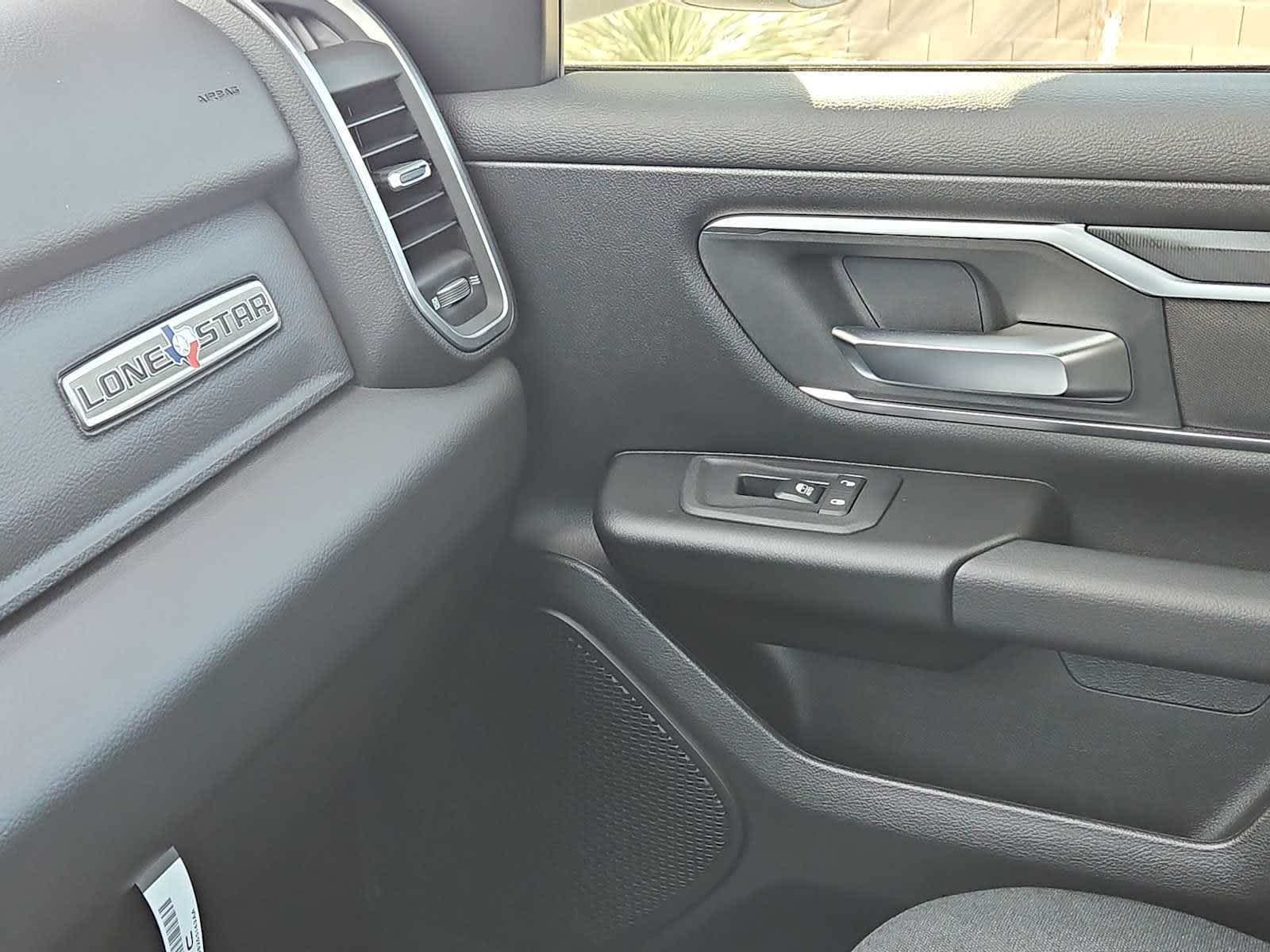 Thumbnail: 2026 RAM 1500 - 40