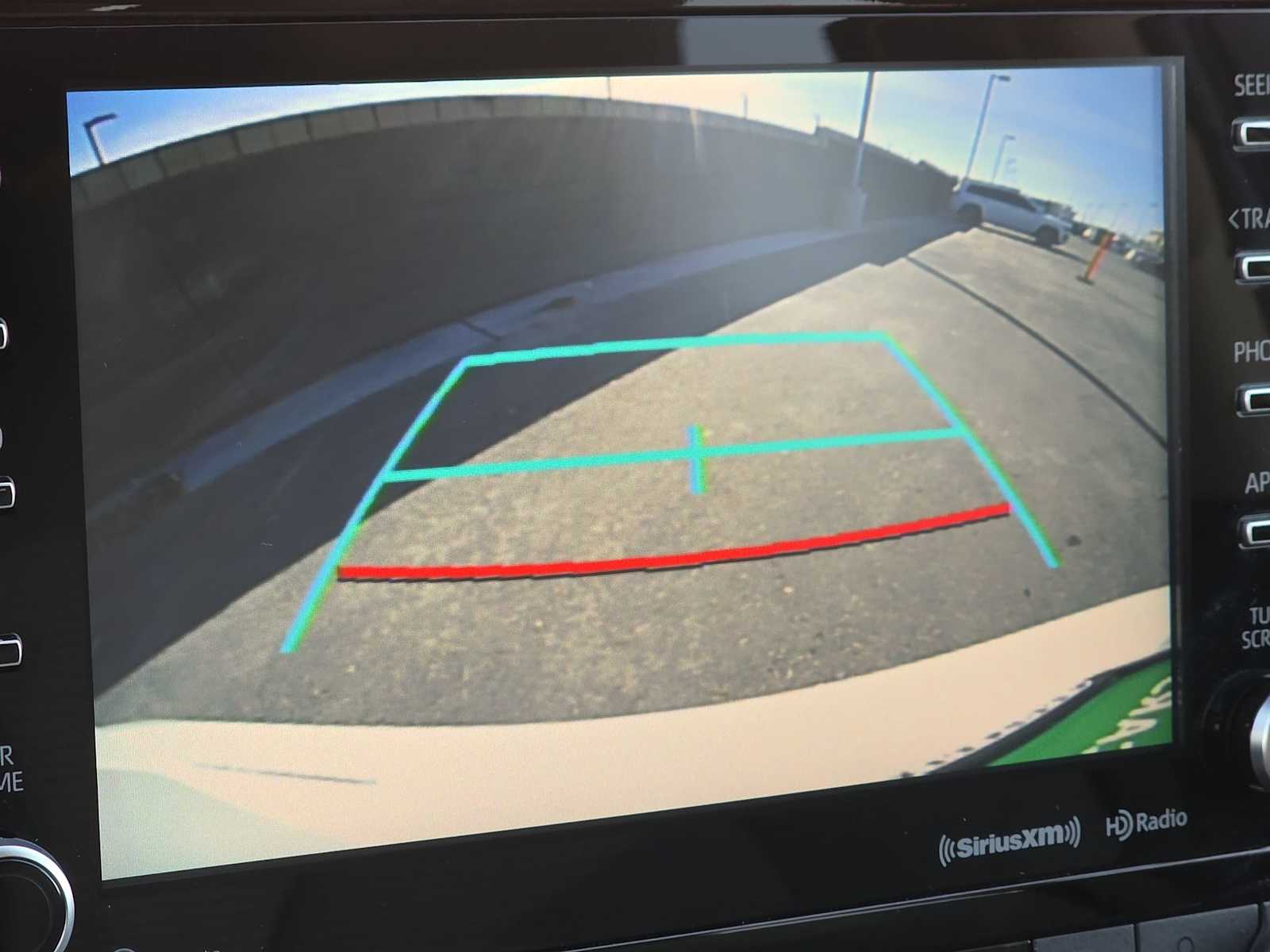 Thumbnail: 2022 Toyota Highlander - 26