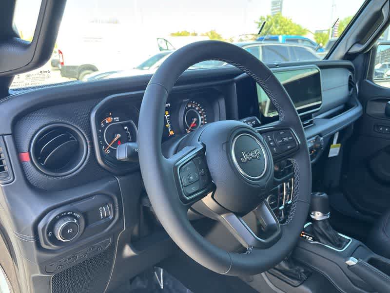 Thumbnail: 2025 Jeep Wrangler - 10